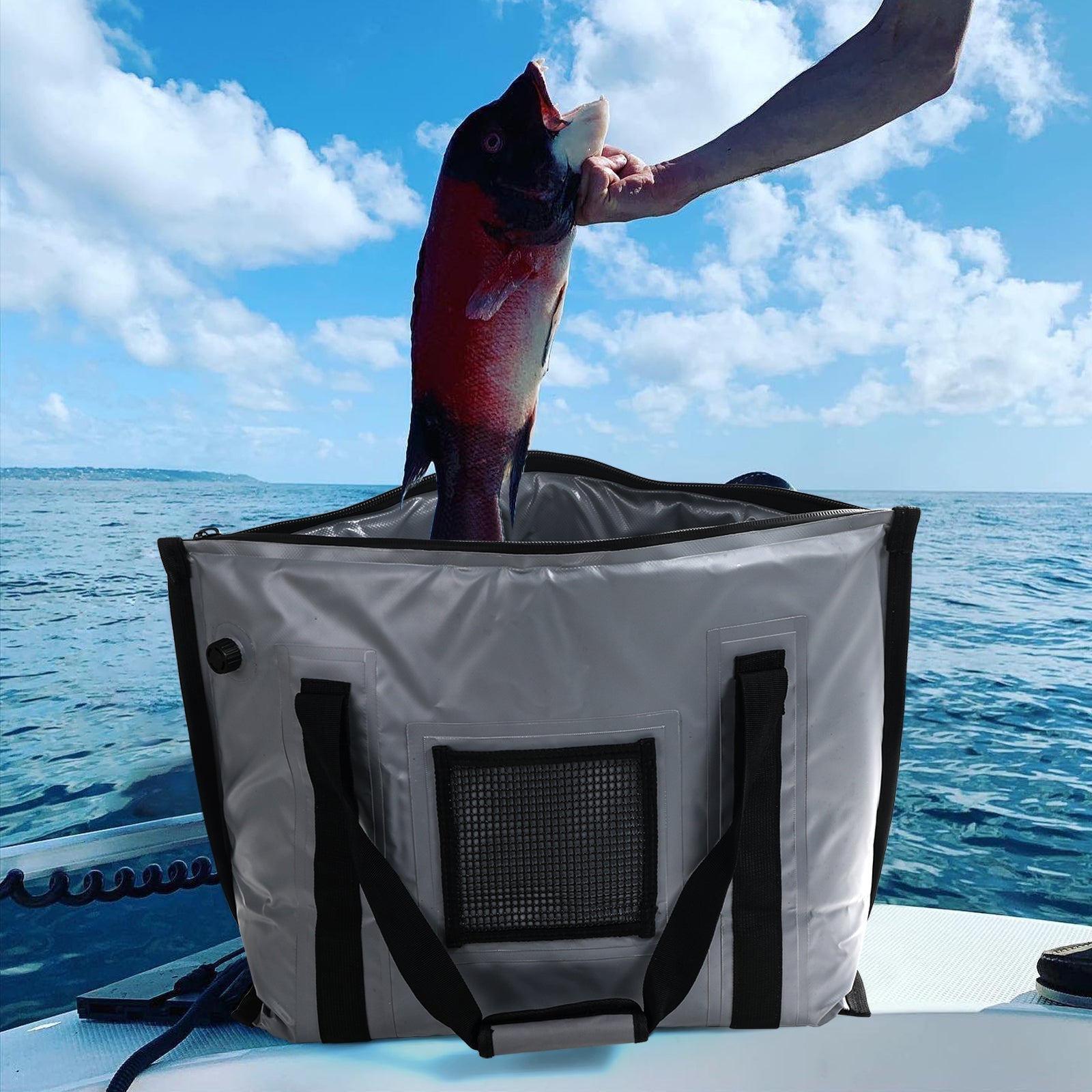 27QT Fish Bag Cooler With Flat Bottom | Color: White Gray