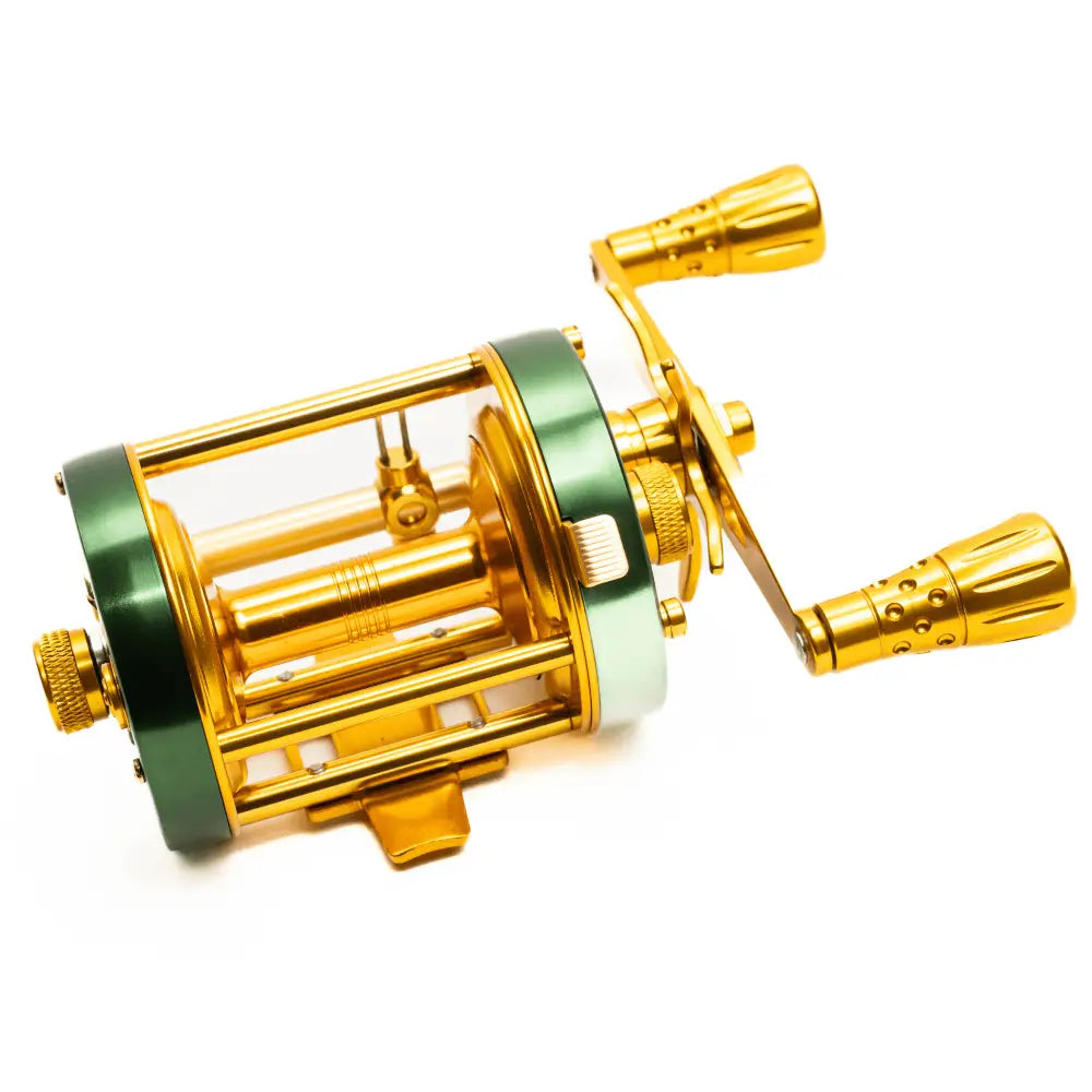 6800 CTS Round Baitcaster Reel | Hand: Right Left - Catfish