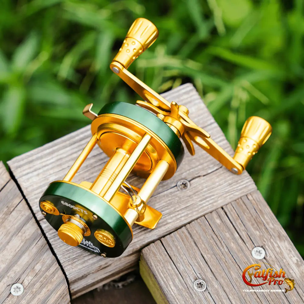 6800 CTS Round Baitcaster Reel | Hand: Right Left - Catfish