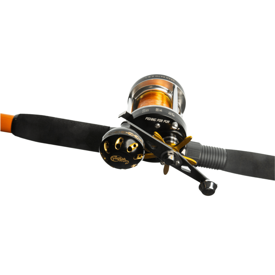 Catfish Pro Round Baitcaster Reel - Right